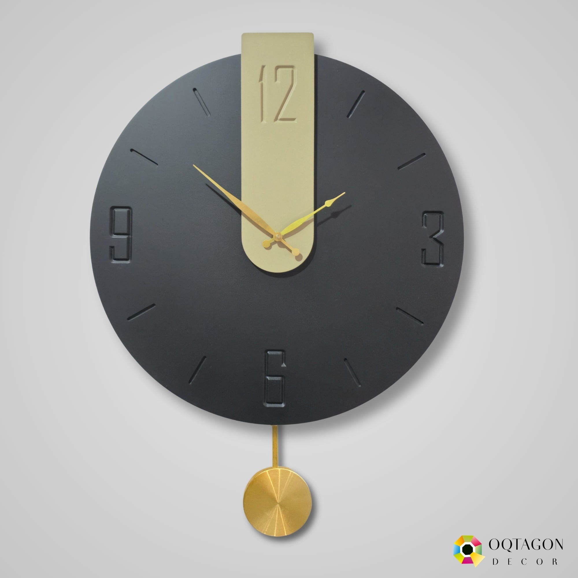 Midnight Gold – Luxury Pendulum Wall Clock