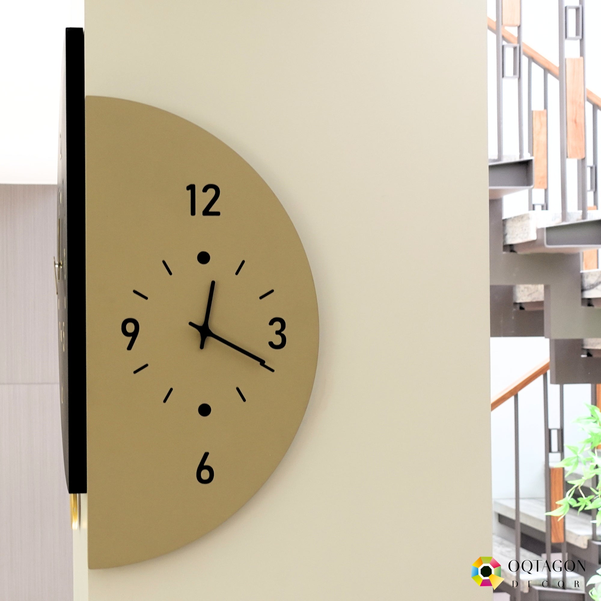 Corner Axis - Modern Dual-Sided Wall Clock