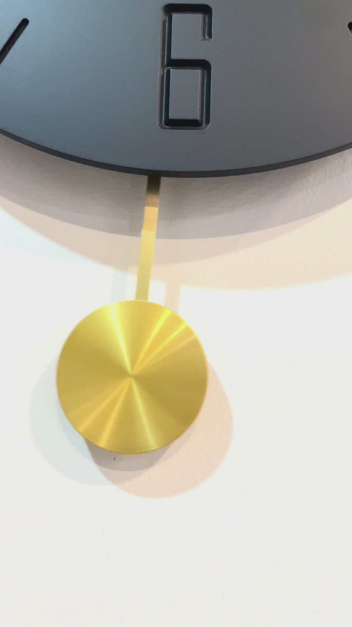 Midnight Gold – Luxury Pendulum Wall Clock